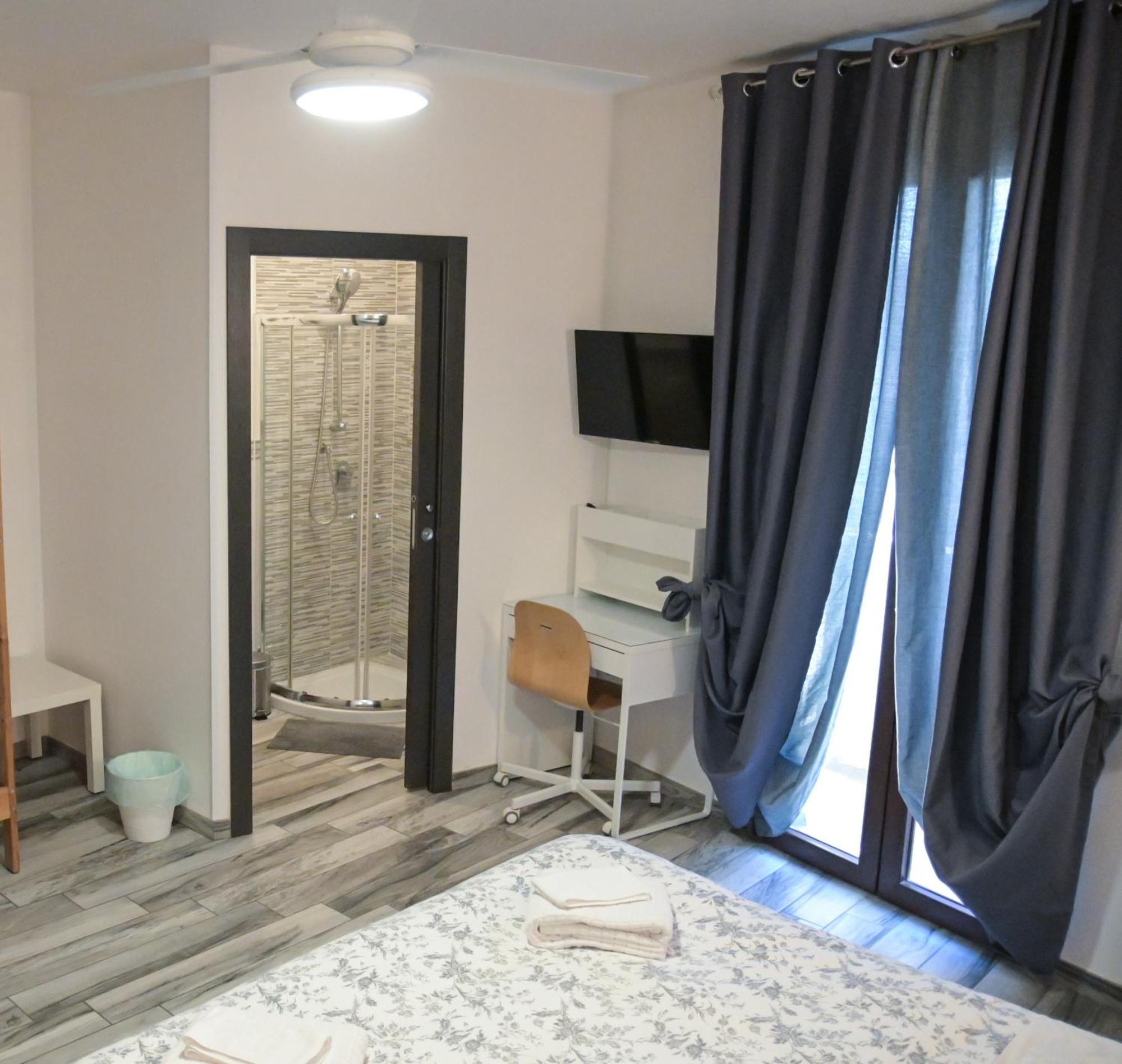 Hotel Giorgia House Pietà Esterno foto